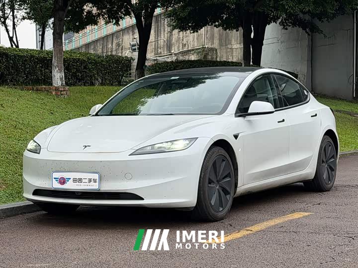 Tesla Model 3 Long Range All-Wheel Drive - автомобиль из Китая