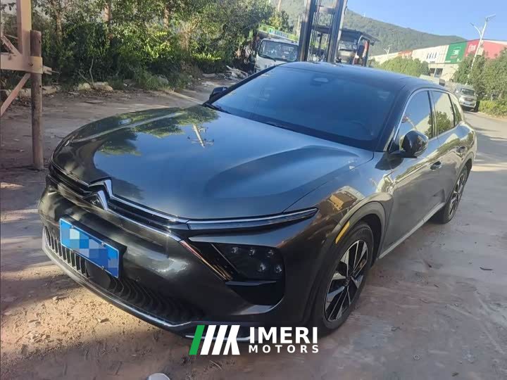 Dongfeng Versailles C5 X 1.6T Unstoppable Tiger Year Special Edition - car from China