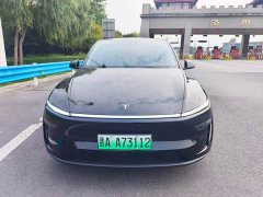 Tesla Model Y Long Range All-Wheel Drive Launch Edition - ფოტო 2