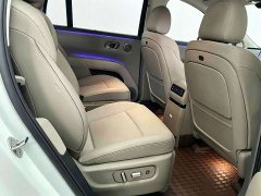 Li Auto i8 Standard Edition - ფოტო 5