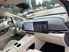Voyah Lantu Dreamchaser PHEV AWD Luxury Kunpeng Edition - photo 14
