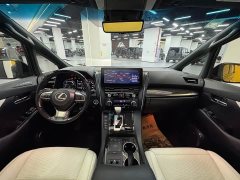 Lexus LM 300h 7-Seater Elegant Edition - ფოტო 10