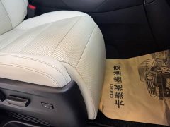 Lexus LM 300h 7-Seater Elegant Edition - ფოტო 16