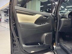 Lexus LM 300h 7-Seater Elegant Edition - ფოტო 17