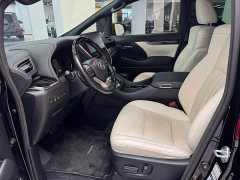 Lexus LM 300h 7-Seater Elegant Edition - ფოტო 8