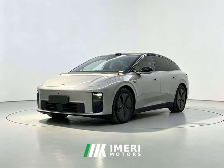 Li Auto i6 Two-Wheel Drive Standard - автомобиль из Китая