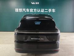 Li Auto i8 Standard Edition - ფოტო 13