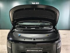 Li Auto i8 Standard Edition - ფოტო 3