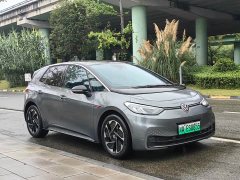 Volkswagen ID.3 Outstanding Edition - ფოტო 3