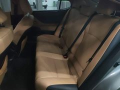 Lexus ES 200 Excellence Edition - ფოტო 13