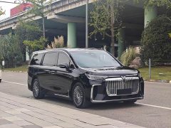 Voyah Lantu Dreamchaser PHEV AWD Excellence Kunpeng Edition - фото 2