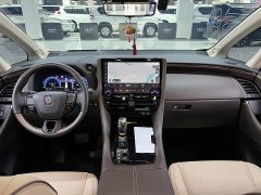 Toyota Vellfire Crown Hybrid 2.5L Ink Gold Executive Edition - photo 16