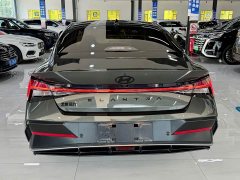 Hyundai Elantra 1.5L CVT TOP Premier Edition - photo 11