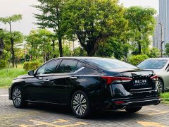 Nissan Teana 2.0L XL-TLS Comfort Edition - photo 4
