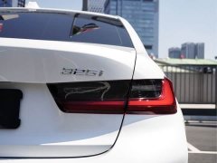 BMW 3 Series 325i M Sport Package - ფოტო 7