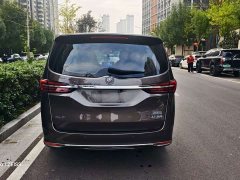 Buick GL8 Land Business Class Comfort Edition - ფოტო 4