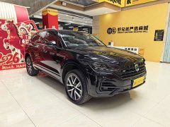 Volkswagen Touareg 3.0TSI Ruixiang Classic Sport Package - ფოტო 3