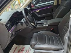 Volkswagen Touareg 3.0TSI Ruixiang Classic Sport Package - ფოტო 4
