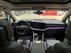 Volkswagen Touareg 3.0TSI Ruixiang Classic Sport Package - ფოტო 8