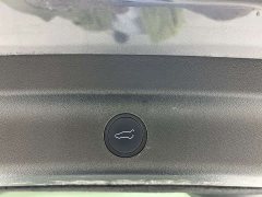 Tesla Model Y Rear-Wheel Drive - фото 9