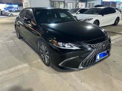 Lexus ES 200 Excellence Edition - ფოტო 4