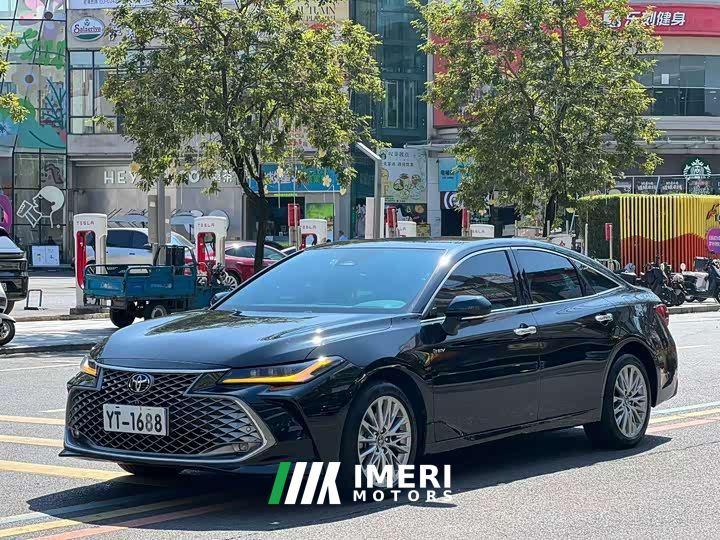 Toyota Camry Hybrid 2.5L XLE Premium