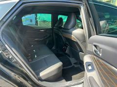 Toyota Camry Hybrid 2.5L XLE Premium - фото 8