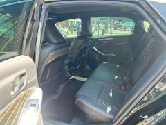 Toyota Camry Hybrid 2.5L XLE Premium - фото 9