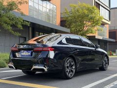 BMW 5 Series 530Li Luxury M Sport Package - photo 6