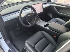 Tesla Model Y Rear-Wheel Drive - ფოტო 20