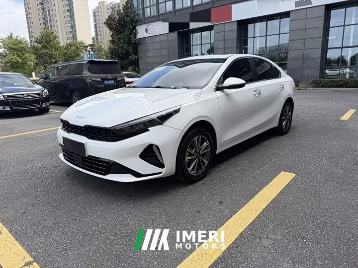 Kia K3 1.5L CVT Luxury Edition - автомобиль из Китая