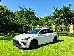 SAIC MG5 Scorpio 1.5T Trophy Sport Luxury Edition - фото 1