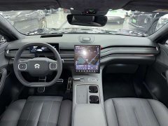 NIO ES8 100kWh Executive - ფოტო 13