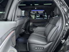NIO ES8 100kWh Executive - ფოტო 9