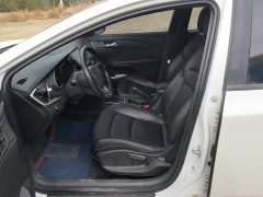 Chevrolet Cruze Mild Hybrid RS 330T Automatic Comfort Edition - photo 9