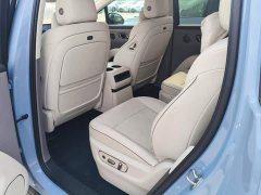 Li Auto i8 Standard Edition - ფოტო 11