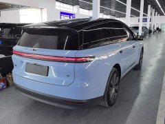 Li Auto i8 Standard Edition - ფოტო 3