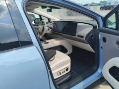 Li Auto i8 Standard Edition - ფოტო 8