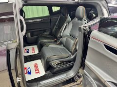 HiPhi X Flagship 6-Seater - фото 10