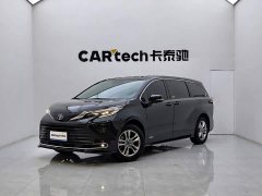 Toyota Sienna 2.5L Hybrid Comfort Edition - ფოტო 1