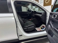 Honda Vezel 1.5L CVT Luxury - ფოტო 10