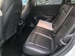 Tesla Model Y Long Range All-Wheel Drive - ფოტო 9