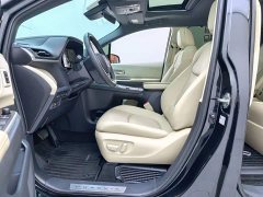 Toyota Grevias 2.5L Hybrid Premium Plus Edition - фото 15