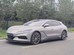 Denza Z9GT Flash Charging Flagship - фото 1