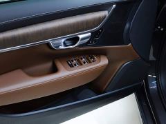 Volvo S90 B5 Smart Luxury Edition - ფოტო 17