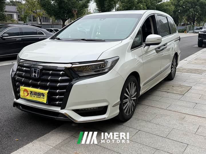 Honda Odyssey 2.0L e:HEV Luxury - ავტომობილი ჩინეთიდან