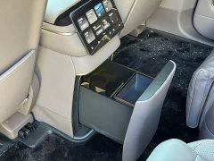 NIO ES8 Six-Seat Executive Luxury Edition - ფოტო 11