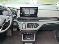 Honda Odyssey 2.0L e:HEV Sharp Prestige Edition - ფოტო 13
