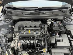 Hyundai Elantra 1.5L CVT GLX Elite - ფოტო 18
