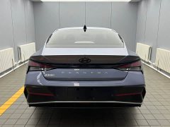 Hyundai Elantra 1.5L CVT GLX Elite - ფოტო 5